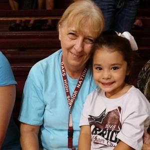 Meet your Posher, Debbie